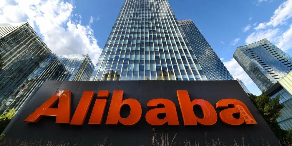 Квартальная прибыль Alibaba упала вдвое