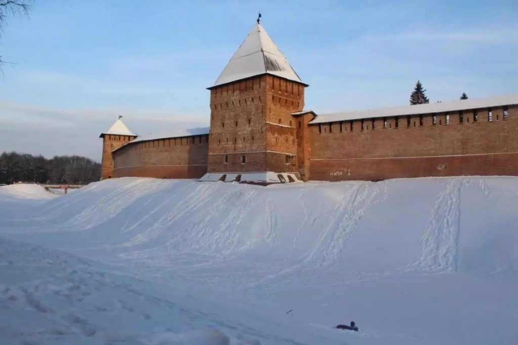 В Новгородской области ожидают рост турпотока на новогодних каникулах на 10%