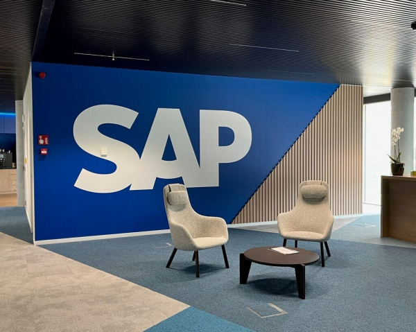 Пять тысяч работников SAP хотят срочно сбежать из компании из-за сказочных условий увольнения. Но отпустят не всех